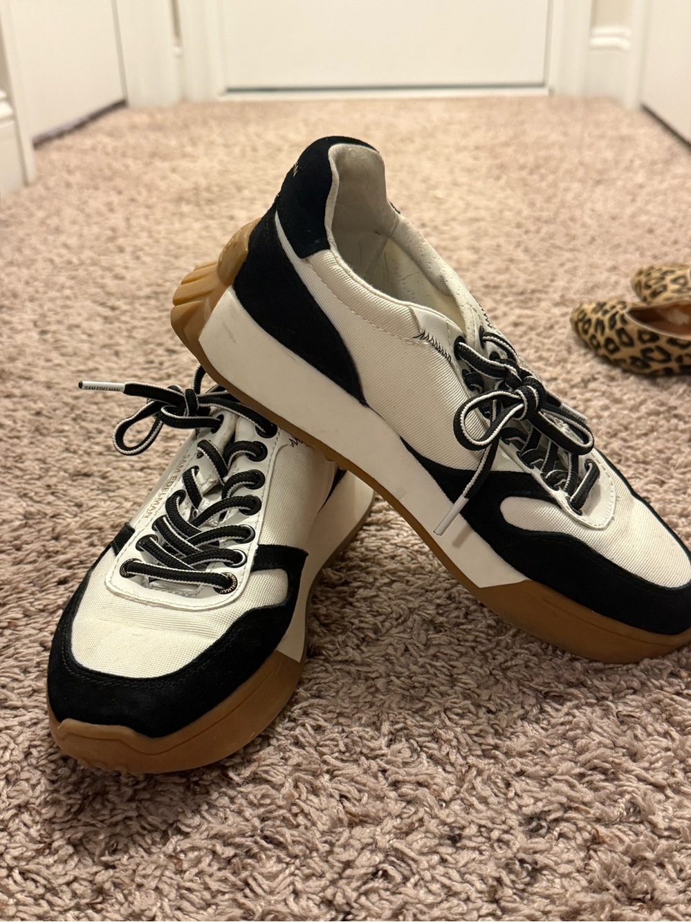 Men's Casual Lace-Up Sneakers in Black, White & Brown